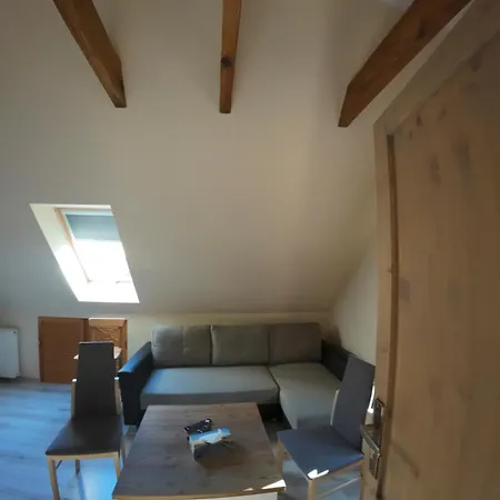 Dom Przy Wodospadzie Lomniczka カルパッチ